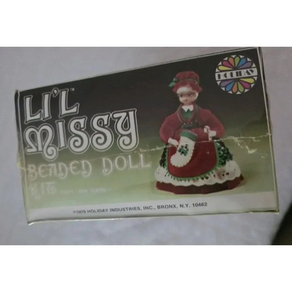 Walco Li'l Missy Beaded Doll Kit Sequin Vintage Mrs Santa #13371